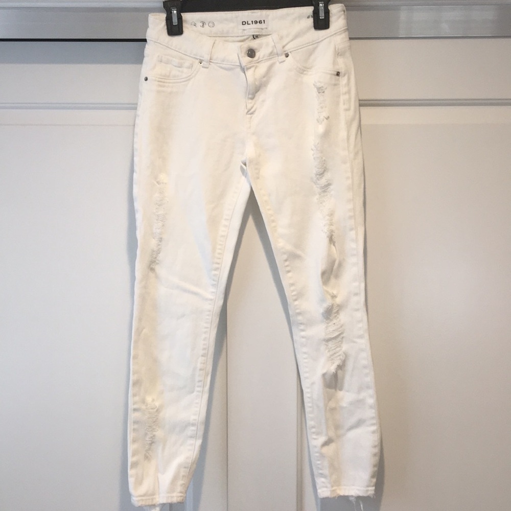DL1961 9” Rise Boyfriend Jeans - Picture 4 of 8